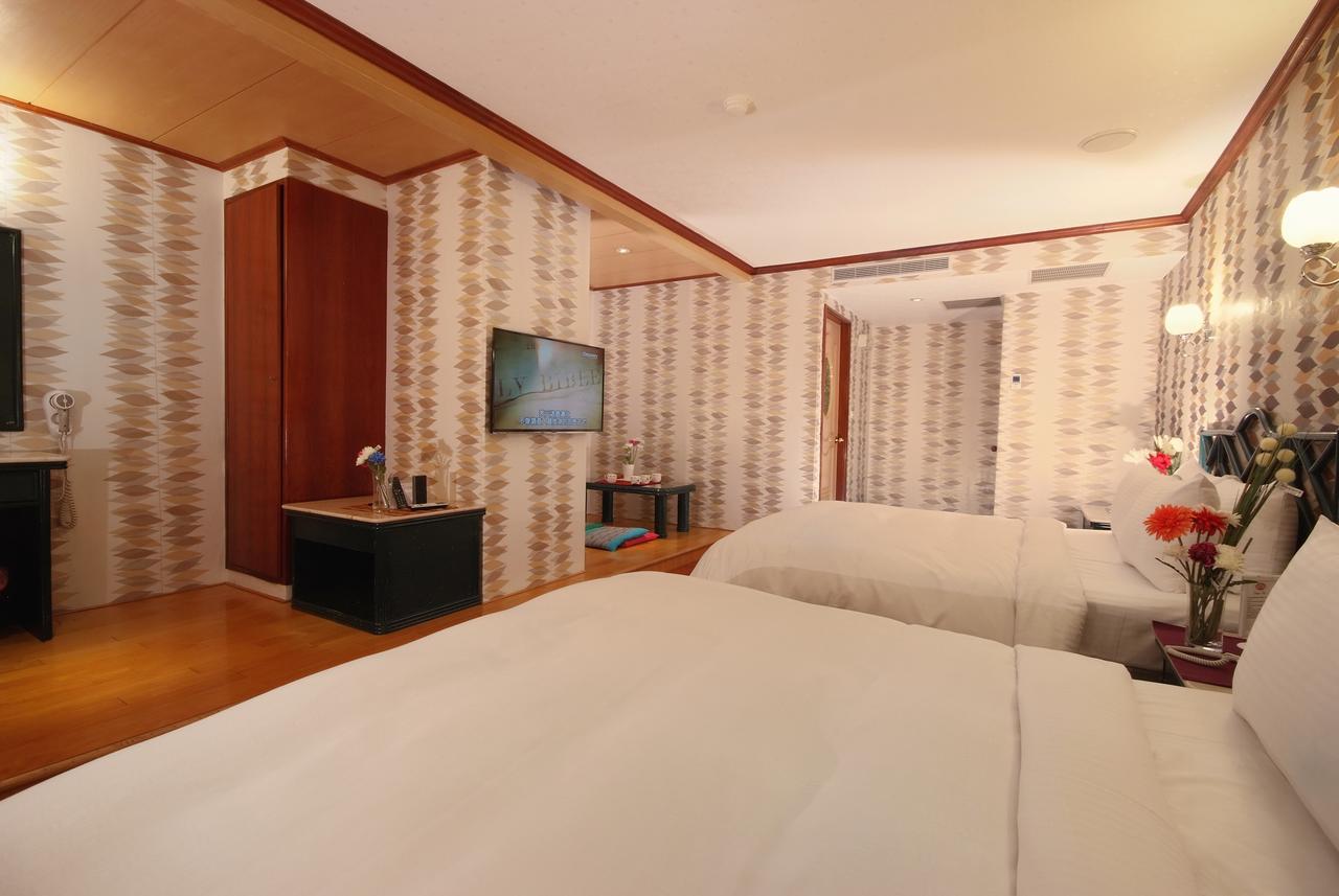 Pink Lotus Hotel Taipei Exterior photo