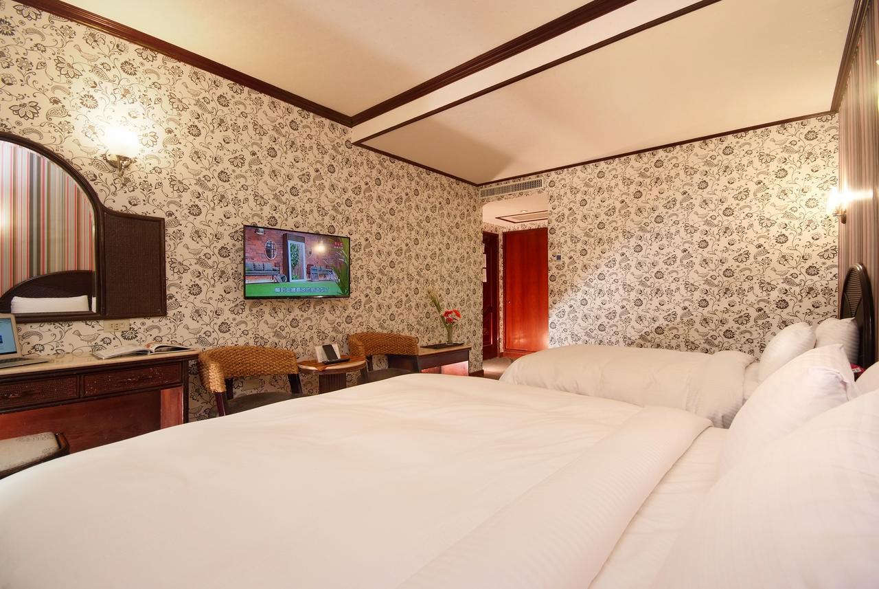 Pink Lotus Hotel Taipei Exterior photo