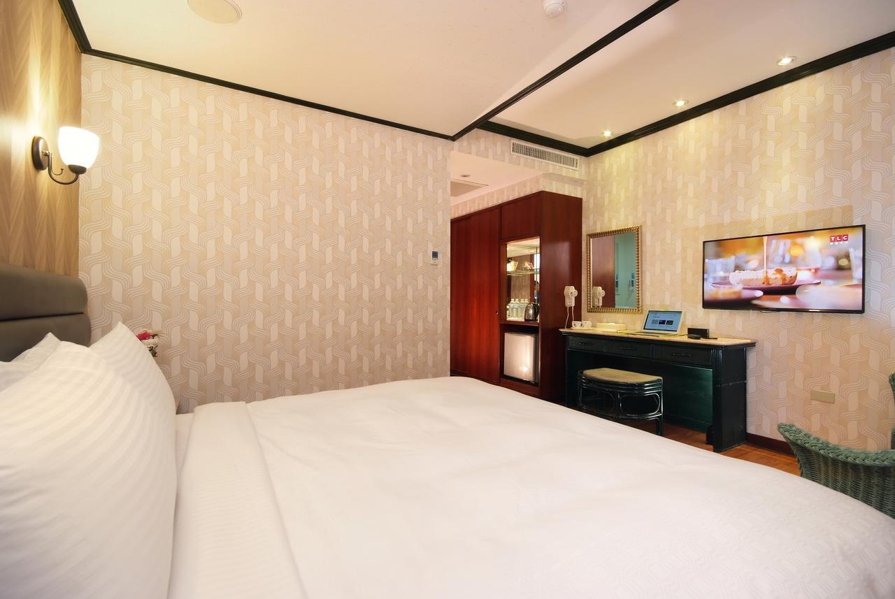 Pink Lotus Hotel Taipei Exterior photo